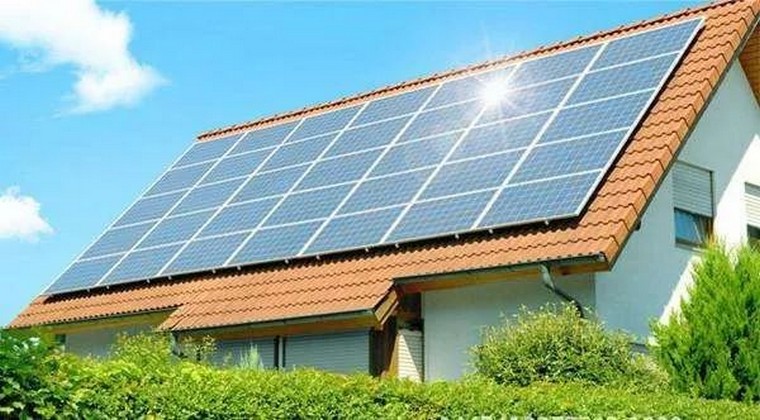 與傳統的太陽能發電系統相比，BIPV 有哪些優勢